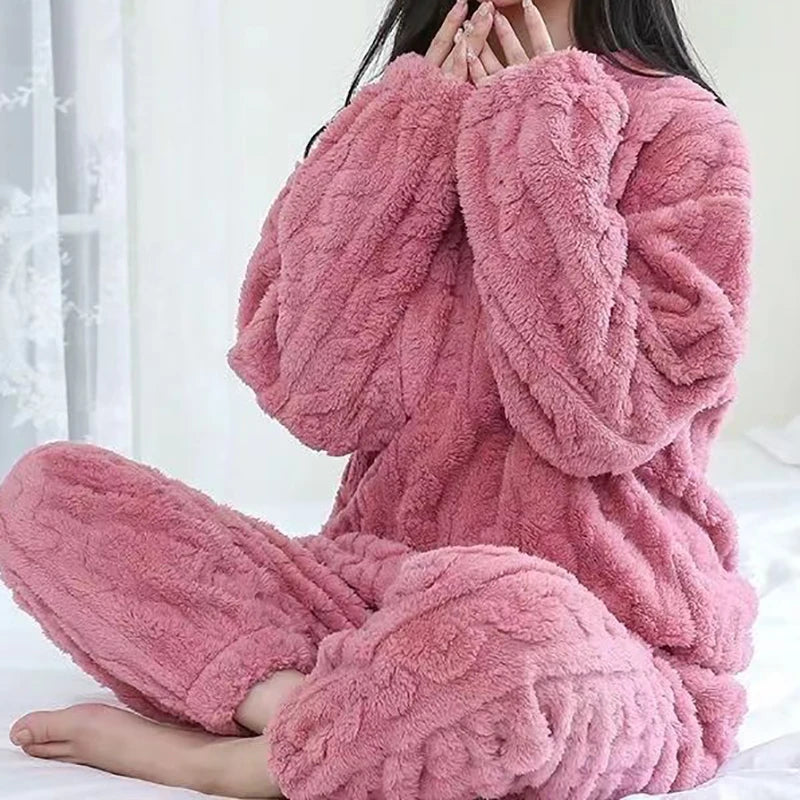 Women's Velvet Ribbed Fleece 2-Piece Pajama Set