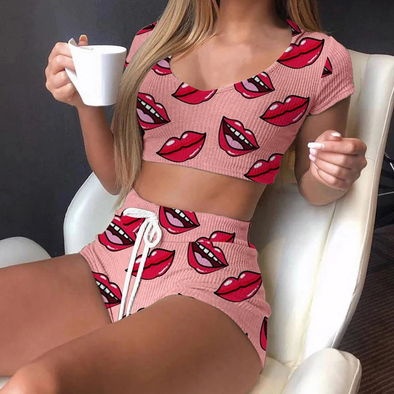 Sexy Pyjama-Set mit Lippen-Print