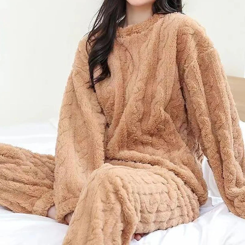 Women's Velvet Ribbed Fleece 2-Piece Pajama Set