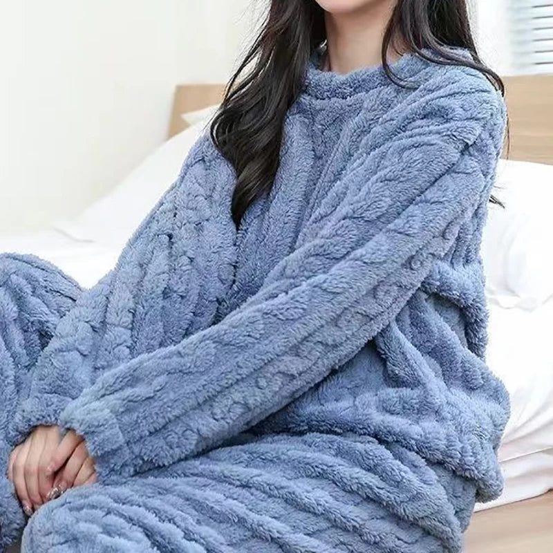 Women's Velvet Ribbed Fleece 2-Piece Pajama Set